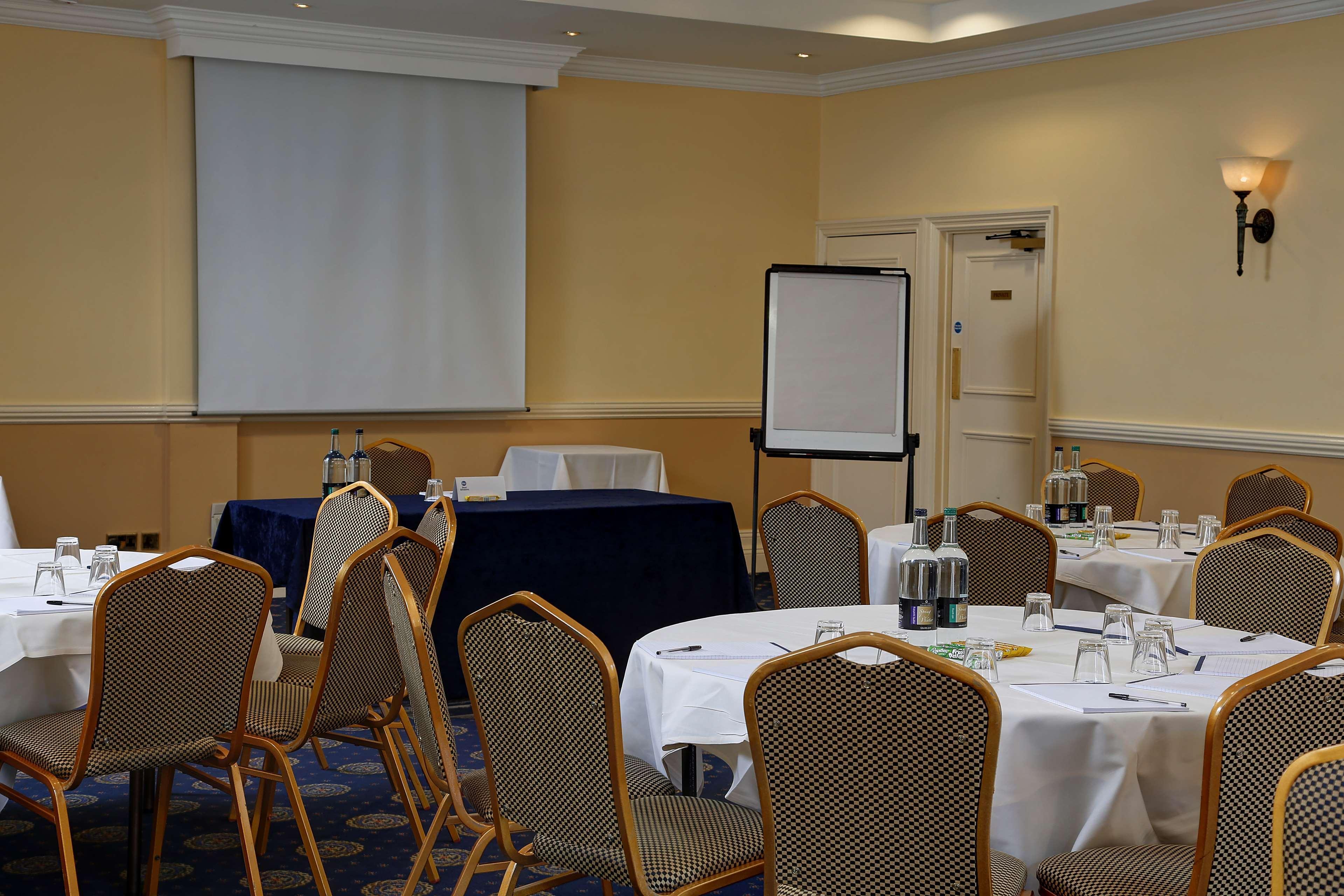 Hotel Crowne Plaza East Midlands Airport By Ihg Derby Zewnętrze zdjęcie
